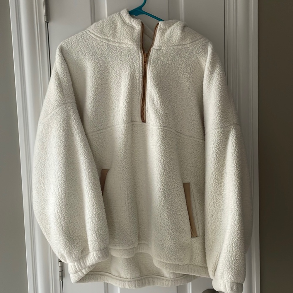 SHERPA SWEATSHIRT